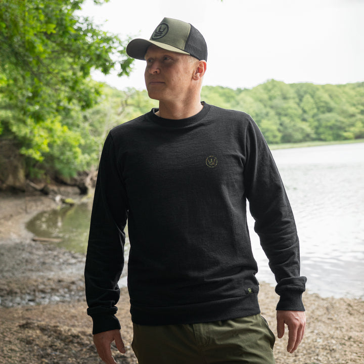 Timeless Crew Jumper - Black