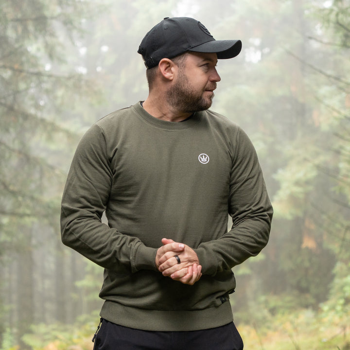 Green Jumper with White Timeless