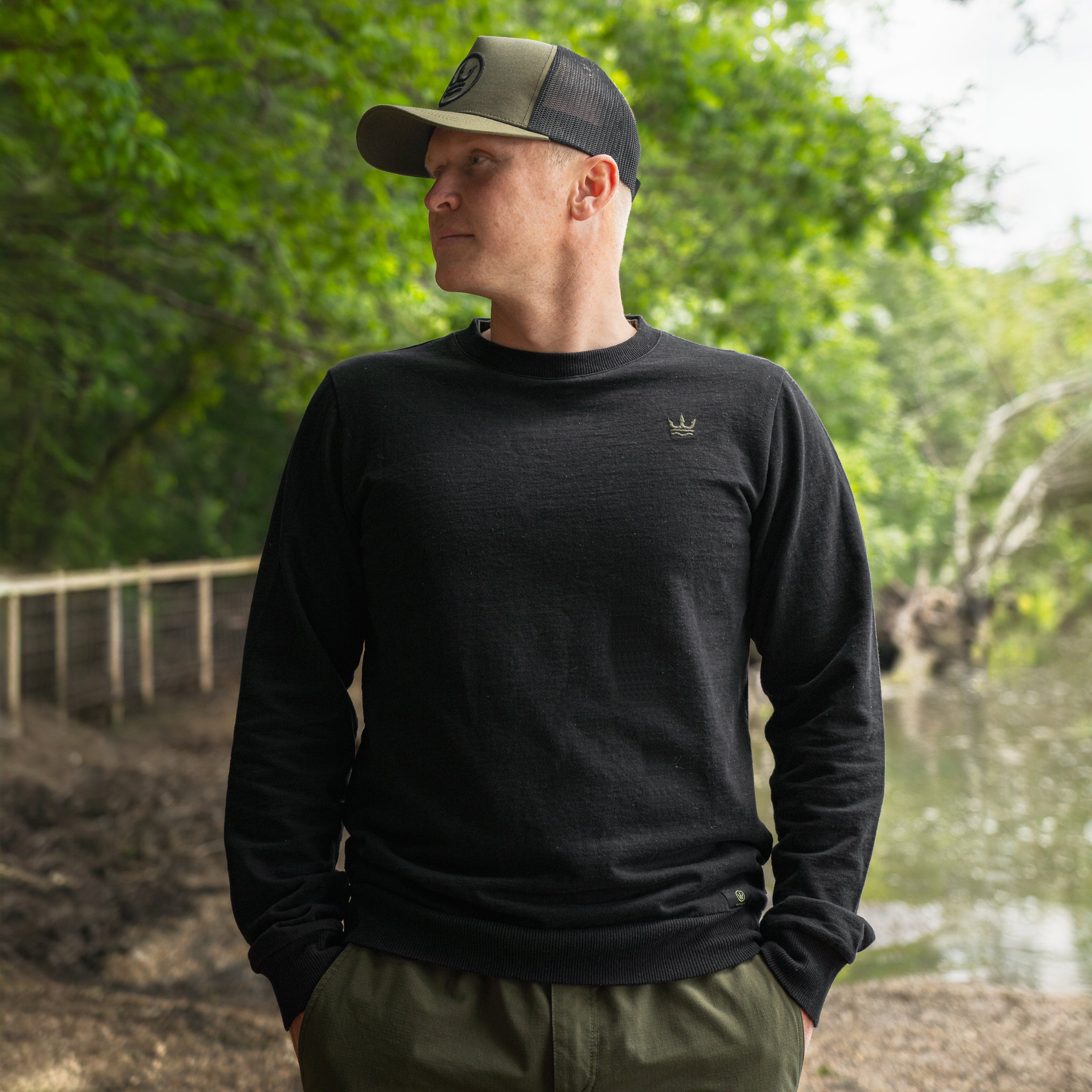 Timeless Crew Jumper Galaxy Black