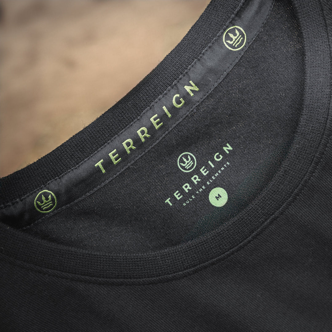 Black Jumper with White Timeless