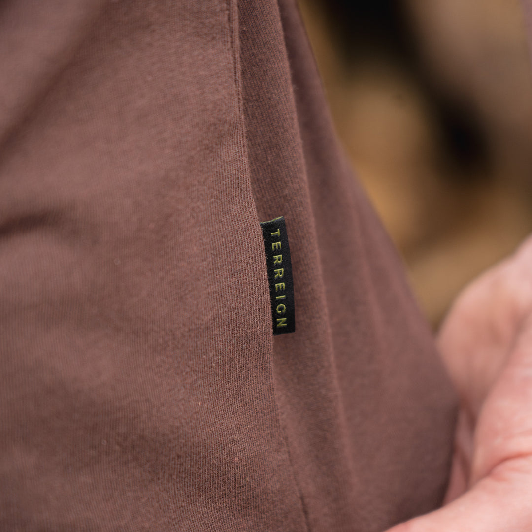 Chronicles T-shirt - Brown with white