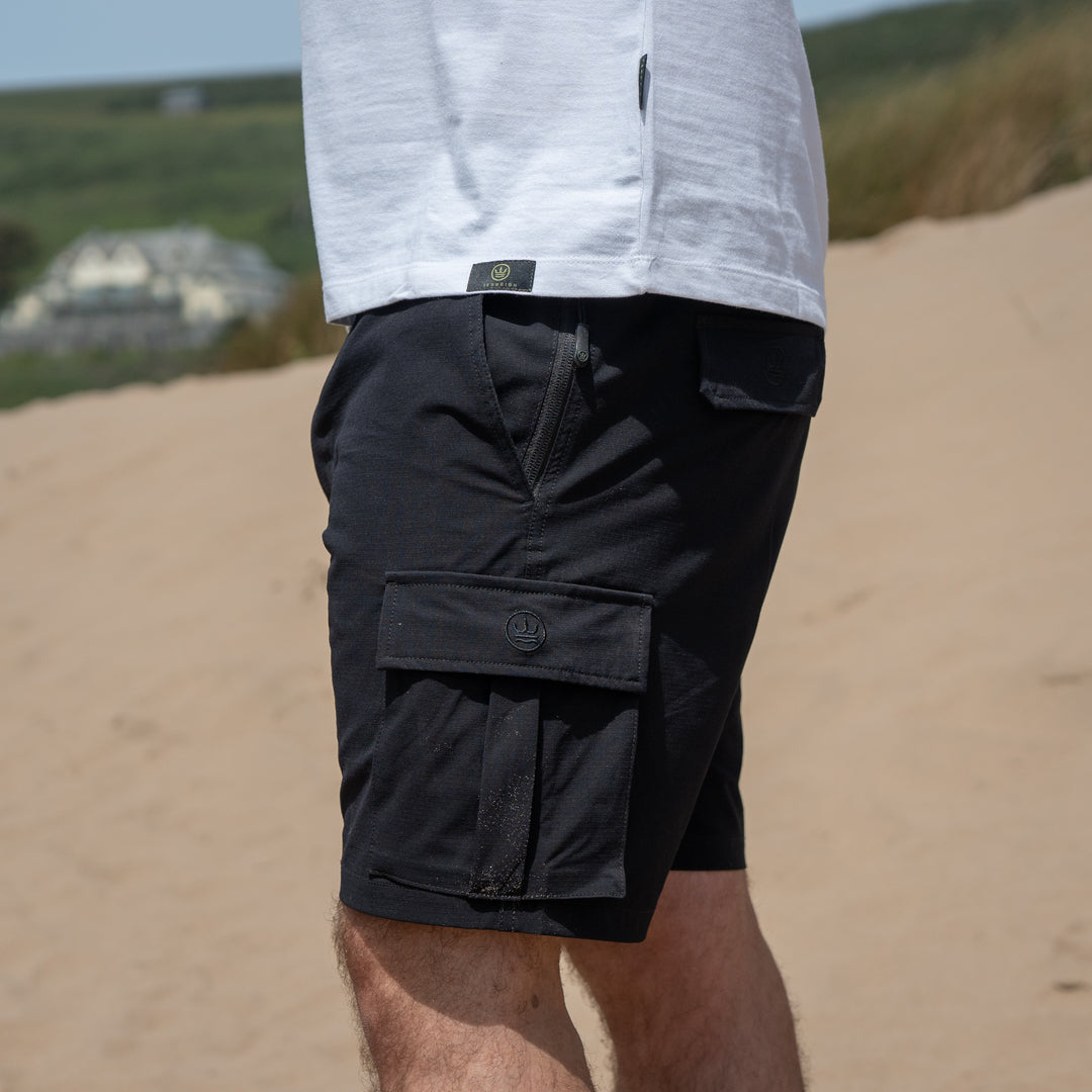 Timeless Cargo Short - Black