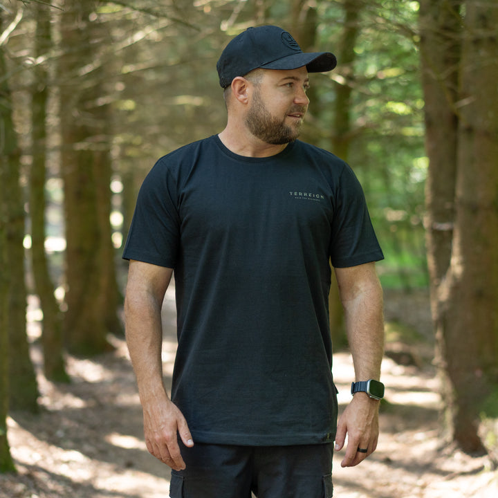 Signature T-shirt - Various Colours