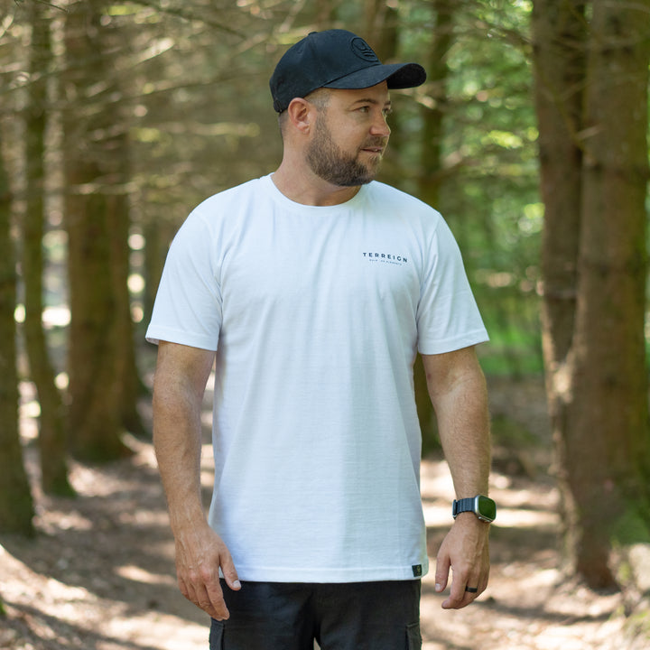 Signature T-shirt - Various Colours